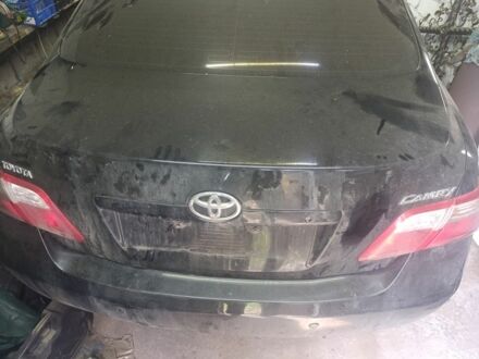 Черный Тойота Камри, объемом двигателя 0 л и пробегом 215 тыс. км за 1000 $, фото 1 на Automoto.ua