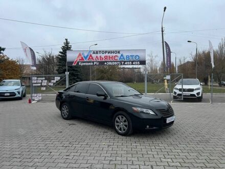 Черный Тойота Камри, объемом двигателя 3.5 л и пробегом 280 тыс. км за 9200 $, фото 1 на Automoto.ua