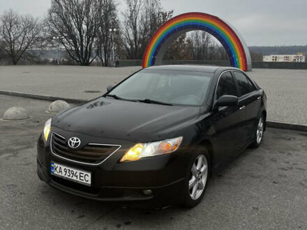 Чорний Тойота Камрі, об'ємом двигуна 2.4 л та пробігом 300 тис. км за 8700 $, фото 1 на Automoto.ua
