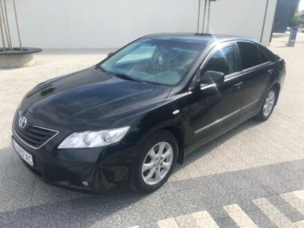 Чорний Тойота Камрі, об'ємом двигуна 2.4 л та пробігом 335 тис. км за 8400 $, фото 1 на Automoto.ua