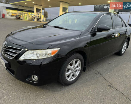 Чорний Тойота Камрі, об'ємом двигуна 2.4 л та пробігом 189 тис. км за 8600 $, фото 1 на Automoto.ua
