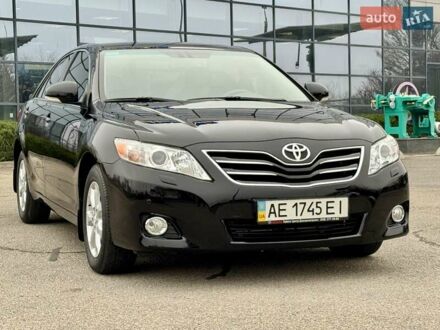 Чорний Тойота Камрі, об'ємом двигуна 2.4 л та пробігом 13 тис. км за 22000 $, фото 1 на Automoto.ua