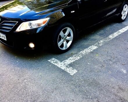 Черный Тойота Камри, объемом двигателя 2.5 л и пробегом 170 тыс. км за 8000 $, фото 1 на Automoto.ua