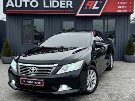 Черный Тойота Камри, объемом двигателя 2.5 л и пробегом 198 тыс. км за 12900 $, фото 1 на Automoto.ua