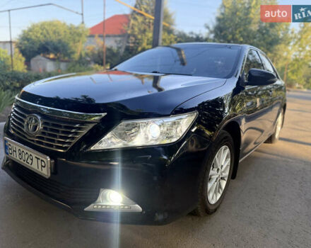 Черный Тойота Камри, объемом двигателя 2.49 л и пробегом 208 тыс. км за 13500 $, фото 1 на Automoto.ua
