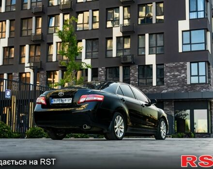 Черный Тойота Камри, объемом двигателя 2.5 л и пробегом 0 тыс. км за 10800 $, фото 1 на Automoto.ua