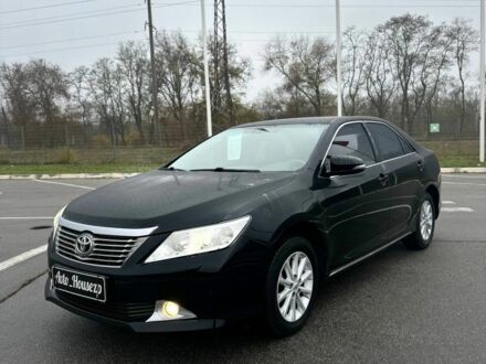 Черный Тойота Камри, объемом двигателя 0 л и пробегом 142 тыс. км за 12999 $, фото 1 на Automoto.ua