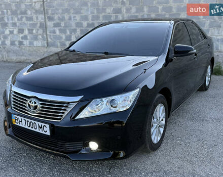 Чорний Тойота Камрі, об'ємом двигуна 2.49 л та пробігом 210 тис. км за 13500 $, фото 1 на Automoto.ua