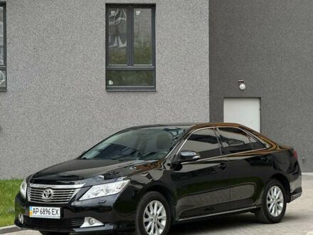 Чорний Тойота Камрі, об'ємом двигуна 2.5 л та пробігом 142 тис. км за 13400 $, фото 1 на Automoto.ua