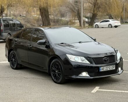 Черный Тойота Камри, объемом двигателя 3.5 л и пробегом 205 тыс. км за 13300 $, фото 1 на Automoto.ua