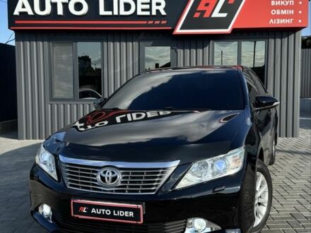 Тойота Камрі 2013 у Кропивницькому (Кіровограді) на Automoto.ua Чорний Тойота Камрі, об'ємом двигуна 2.5 л та пробігом 183 тис. км за 13700 $, фото 1 на Automoto.ua