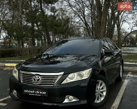 Черный Тойота Камри, объемом двигателя 2.5 л и пробегом 287 тыс. км за 12999 $, фото 1 на Automoto.ua