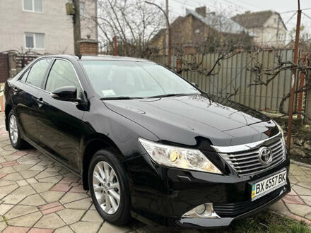 Чорний Тойота Камрі, об'ємом двигуна 2.5 л та пробігом 10 тис. км за 21200 $, фото 1 на Automoto.ua