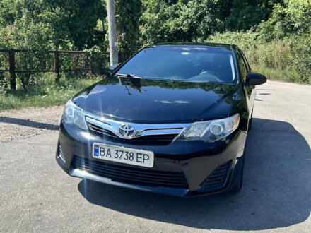 Тойота Камри 2013 в Знаменке на Automoto.ua Черный Тойота Камри, объемом двигателя 2.49 л и пробегом 155 тыс. км за 12000 $, фото 1 на Automoto.ua