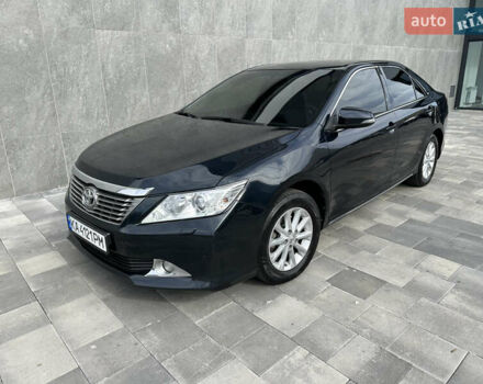 Чорний Тойота Камрі, об'ємом двигуна 2.49 л та пробігом 136 тис. км за 13500 $, фото 1 на Automoto.ua