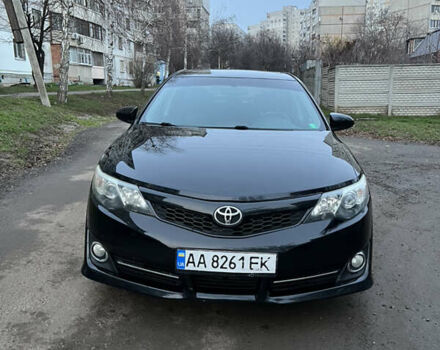 Чорний Тойота Камрі, об'ємом двигуна 2.49 л та пробігом 179 тис. км за 10900 $, фото 1 на Automoto.ua