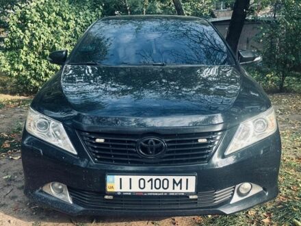 Черный Тойота Камри, объемом двигателя 2.5 л и пробегом 232 тыс. км за 13500 $, фото 1 на Automoto.ua