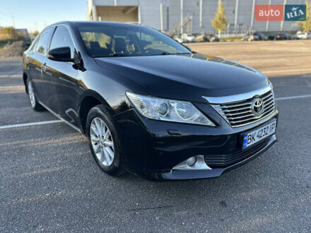 Черный Тойота Камри, объемом двигателя 2.5 л и пробегом 188 тыс. км за 12900 $, фото 1 на Automoto.ua