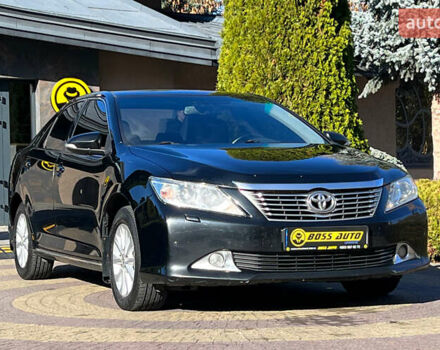 Тойота Камрі 2014 у Львові на Automoto.ua Чорний Тойота Камрі, об'ємом двигуна 2.49 л та пробігом 260 тис. км за 13750 $, фото 1 на Automoto.ua