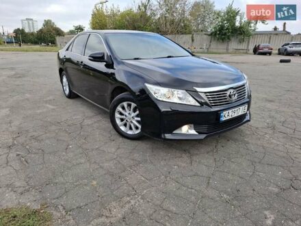 Черный Тойота Камри, объемом двигателя 2.5 л и пробегом 127 тыс. км за 15800 $, фото 1 на Automoto.ua