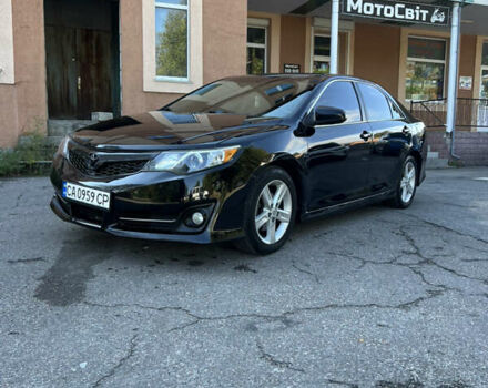 Тойота Камри 2014 в Мироновке на Automoto.ua Черный Тойота Камри, объемом двигателя 2.5 л и пробегом 175 тыс. км за 12600 $, фото 1 на Automoto.ua