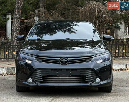 Черный Тойота Камри, объемом двигателя 2.5 л и пробегом 225 тыс. км за 15999 $, фото 1 на Automoto.ua