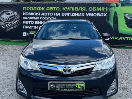 Черный Тойота Камри, объемом двигателя 2.5 л и пробегом 171 тыс. км за 12500 $, фото 1 на Automoto.ua