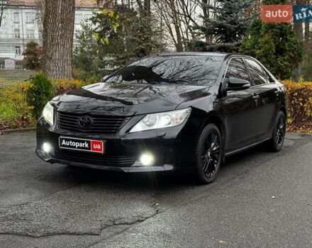 Черный Тойота Камри, объемом двигателя 2.5 л и пробегом 257 тыс. км за 13990 $, фото 1 на Automoto.ua