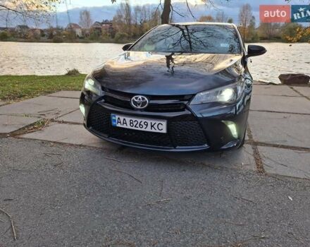 Черный Тойота Камри, объемом двигателя 2.49 л и пробегом 180 тыс. км за 15500 $, фото 1 на Automoto.ua
