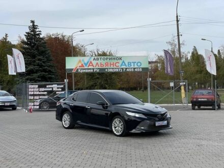 Тойота Камрі 2018 у Кривому Розі на Automoto.ua Чорний Тойота Камрі, об'ємом двигуна 2.5 л та пробігом 360 тис. км за 18999 $, фото 1 на Automoto.ua