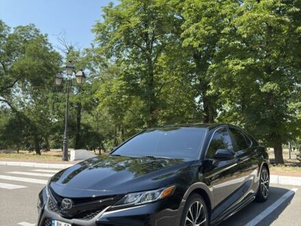 Тойота Камри 2018 в Одессе на Automoto.ua Черный Тойота Камри, объемом двигателя 2.5 л и пробегом 126 тыс. км за 18900 $, фото 1 на Automoto.ua