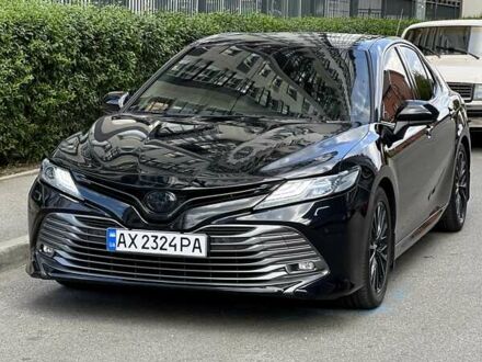 Черный Тойота Камри, объемом двигателя 2.5 л и пробегом 137 тыс. км за 28000 $, фото 1 на Automoto.ua