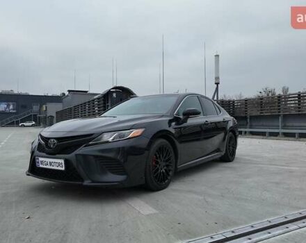 Чорний Тойота Камрі, об'ємом двигуна 2.49 л та пробігом 185 тис. км за 18990 $, фото 1 на Automoto.ua