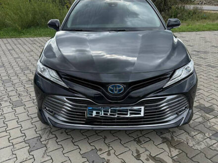 Тойота Камрі 2020 у Яворове на Automoto.ua Чорний Тойота Камрі, об'ємом двигуна 2.49 л та пробігом 89 тис. км за 28800 $, фото 1 на Automoto.ua