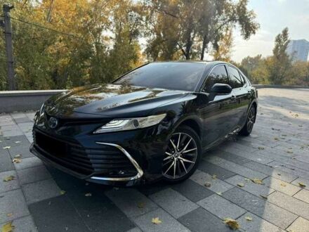 Тойота Камрі 2021 у Києві на Automoto.ua Чорний Тойота Камрі, об'ємом двигуна 2.5 л та пробігом 51 тис. км за 22900 $, фото 1 на Automoto.ua
