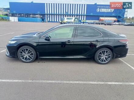 Тойота Камрі 2021 у Рівному на Automoto.ua Чорний Тойота Камрі, об'ємом двигуна 2.49 л та пробігом 152 тис. км за 26900 $, фото 1 на Automoto.ua