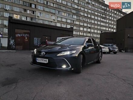 Тойота Камрі 2022 у Києві на Automoto.ua Чорний Тойота Камрі, об'ємом двигуна 2.49 л та пробігом 37 тис. км за 28300 $, фото 1 на Automoto.ua