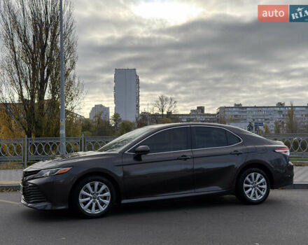 Тойота Камрі 2017 у Києві на Automoto.ua Коричневий Тойота Камрі, об'ємом двигуна 2.49 л та пробігом 179 тис. км за 15800 $, фото 1 на Automoto.ua