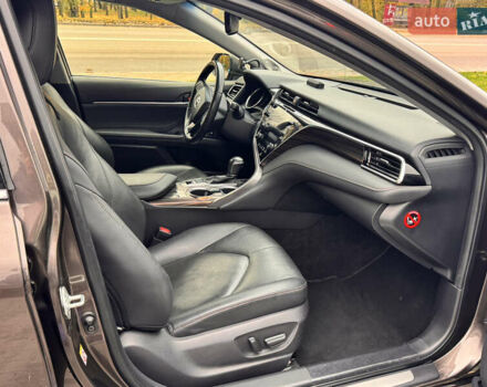 Коричневый Тойота Камри, объемом двигателя 2.49 л и пробегом 104 тыс. км за 23000 $, фото 13 на Automoto.ua