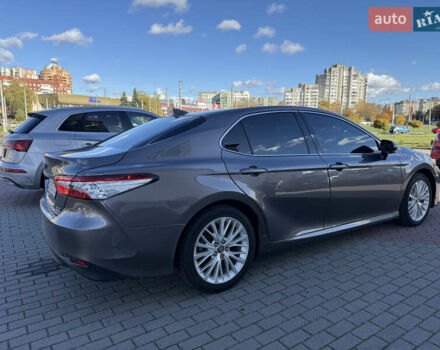 Тойота Камри 2019 в Львове на Automoto.ua Коричневый Тойота Камри, объемом двигателя 2.49 л и пробегом 105 тыс. км за 28000 $, фото 2 на Automoto.ua