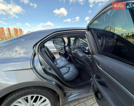 Тойота Камри 2019 в Львове на Automoto.ua Коричневый Тойота Камри, объемом двигателя 2.49 л и пробегом 105 тыс. км за 28000 $, фото 8 на Automoto.ua