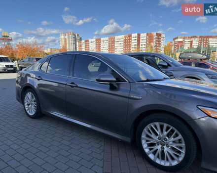 Тойота Камри 2019 в Львове на Automoto.ua Коричневый Тойота Камри, объемом двигателя 2.49 л и пробегом 105 тыс. км за 28000 $, фото 1 на Automoto.ua