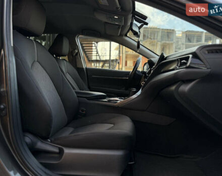 Коричневый Тойота Камри, объемом двигателя 2.5 л и пробегом 208 тыс. км за 19900 $, фото 7 на Automoto.ua