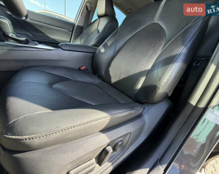 Коричневий Тойота Камрі, об'ємом двигуна 2.5 л та пробігом 82 тис. км за 32900 $, фото 6 на Automoto.ua