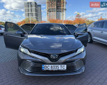 Тойота Камри 2019 в Львове на Automoto.ua Коричневый Тойота Камри, объемом двигателя 2.49 л и пробегом 105 тыс. км за 28000 $, фото 1 на Automoto.ua
