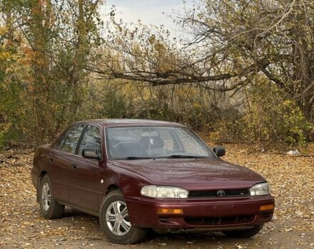 Червоний Тойота Камрі, об'ємом двигуна 2.2 л та пробігом 236 тис. км за 3100 $, фото 1 на Automoto.ua