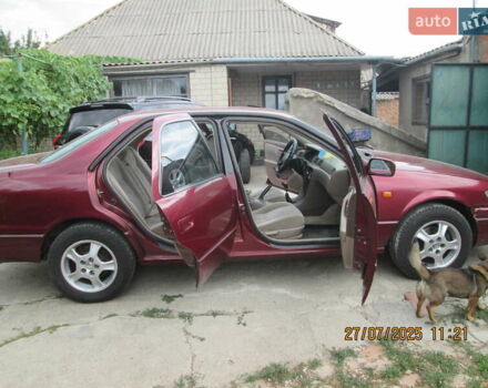 Красный Тойота Камри, объемом двигателя 2.2 л и пробегом 528 тыс. км за 3900 $, фото 9 на Automoto.ua
