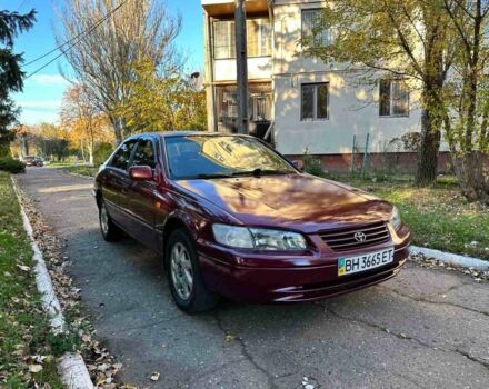 Красный Тойота Камри, объемом двигателя 3 л и пробегом 340 тыс. км за 2950 $, фото 2 на Automoto.ua