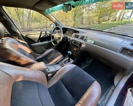 Червоний Тойота Камрі, об'ємом двигуна 3 л та пробігом 340 тис. км за 2950 $, фото 9 на Automoto.ua