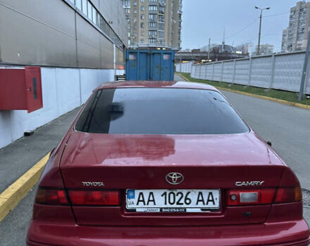 Червоний Тойота Камрі, об'ємом двигуна 0 л та пробігом 300 тис. км за 2888 $, фото 7 на Automoto.ua